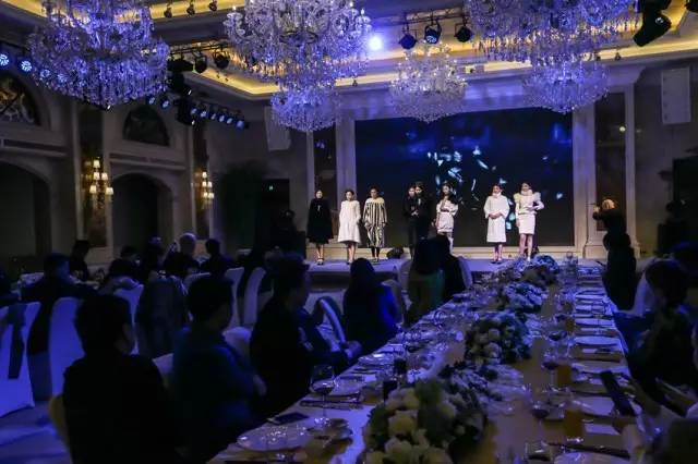 1492563923467890uF3J.png blob.png