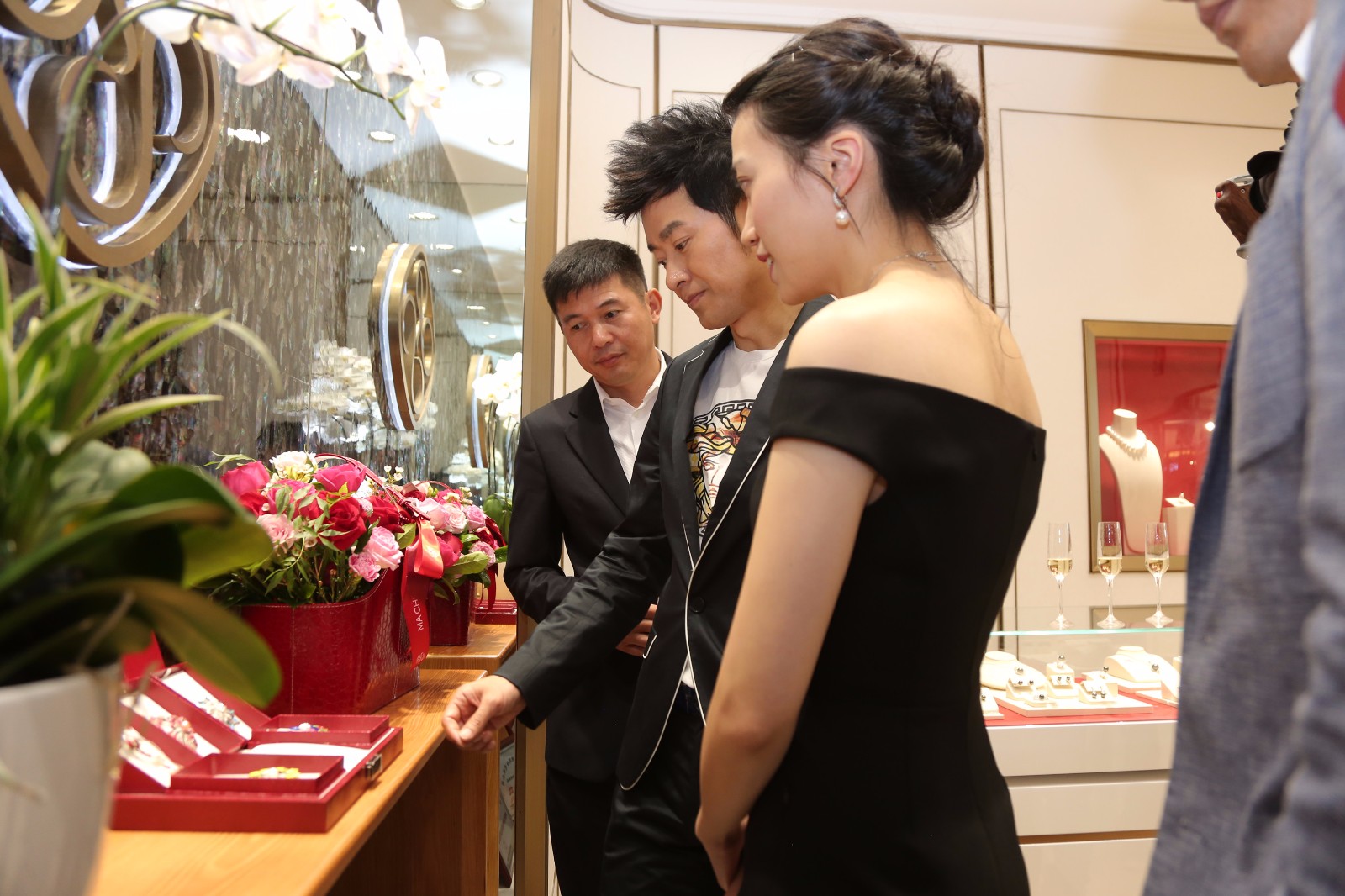 1500872707423394RTcm.jpg 005.jpg