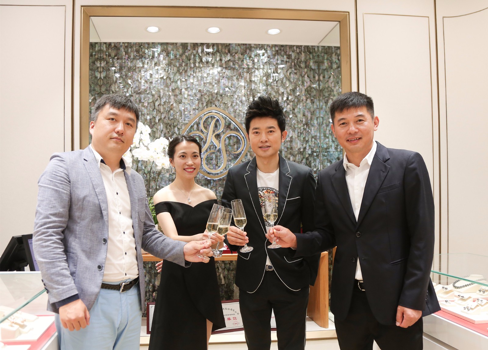 1500872750181327aH8s.jpg 008.jpg