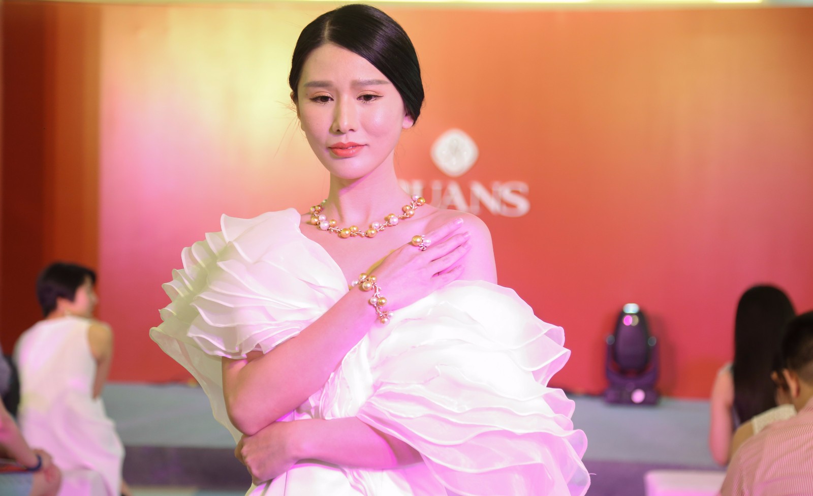 1500872941582193j3He.jpg 012.jpg